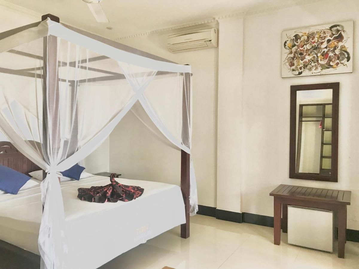 Tudes Homestay Αμέντ Εξωτερικό φωτογραφία