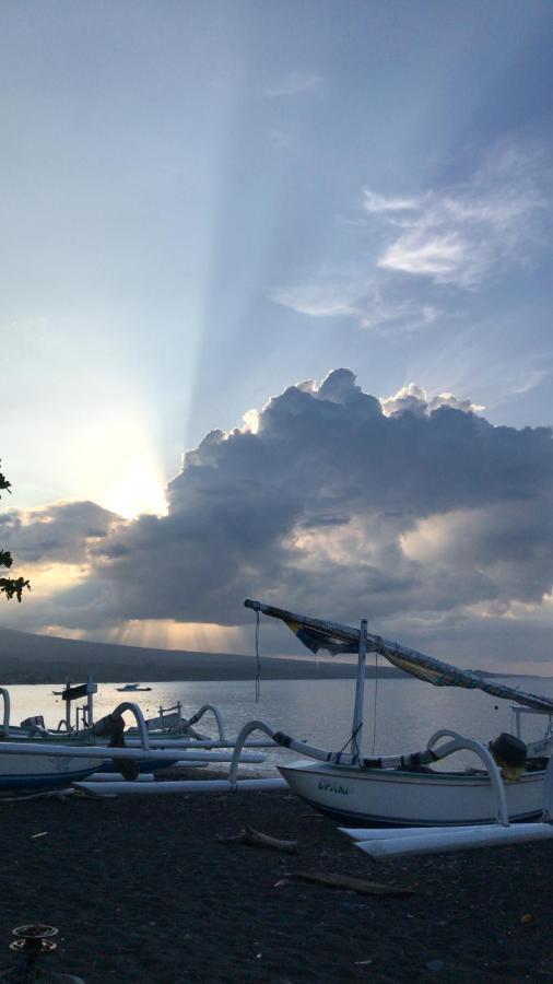 Tudes Homestay Αμέντ Εξωτερικό φωτογραφία
